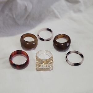 Set of 6 Stylish Resin Rings